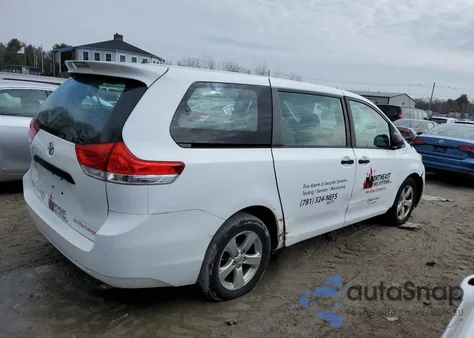 2013 Toyota Sienna from USA, damaged, VIN 5TDZK3DC6DS315122